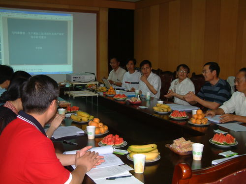 四川省農(nóng)業(yè)科學院馬鈴薯繁育和加工技術研究及產(chǎn)業(yè)化開發(fā)項目成果通過技術鑒定